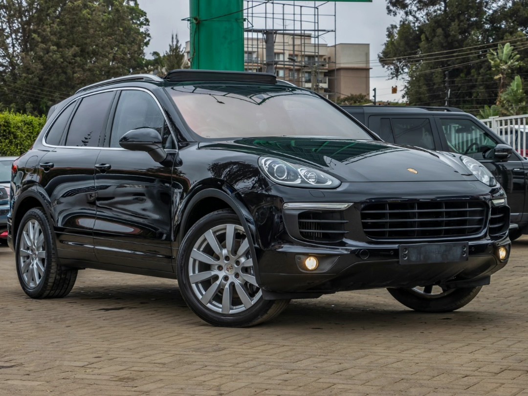 Foreign Used 2016 Porsche Cayenne