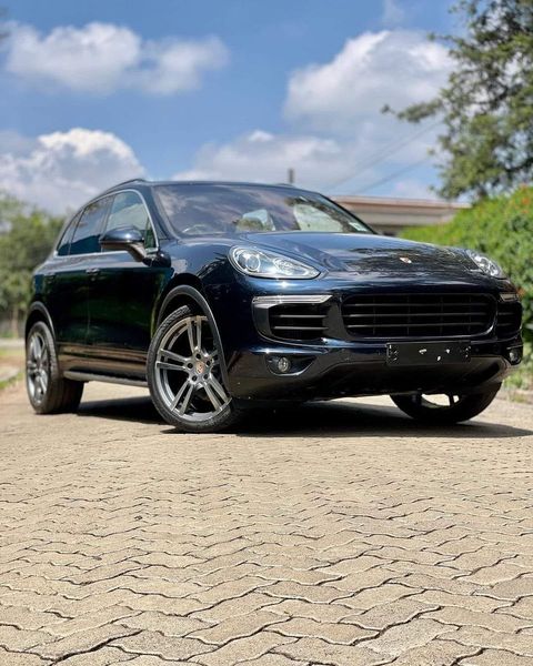 Foreign Used 2017 Porsche Cayenne
