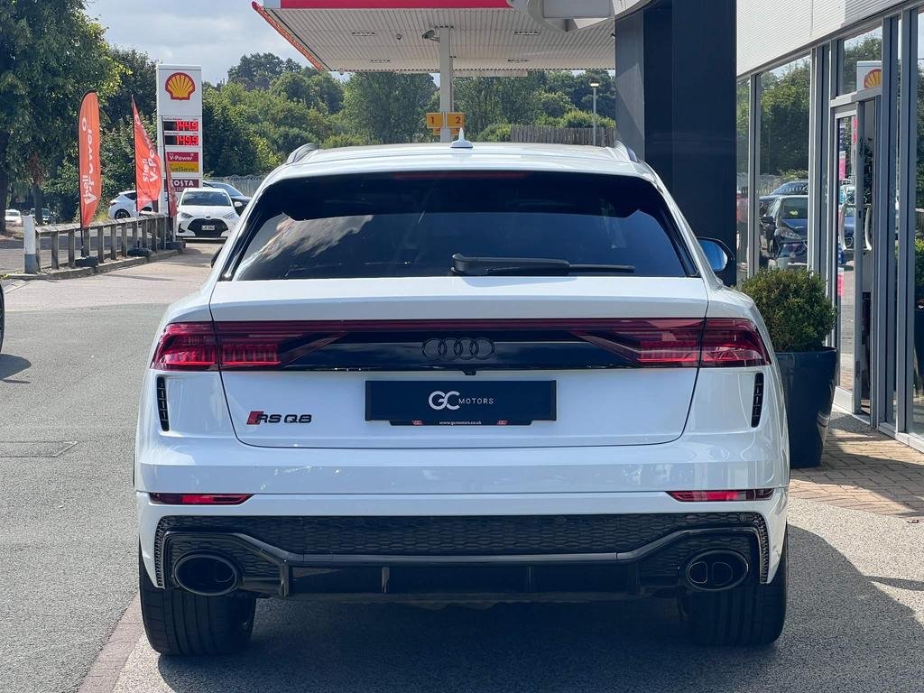 Foreign Used 2021 Audi RS Q8